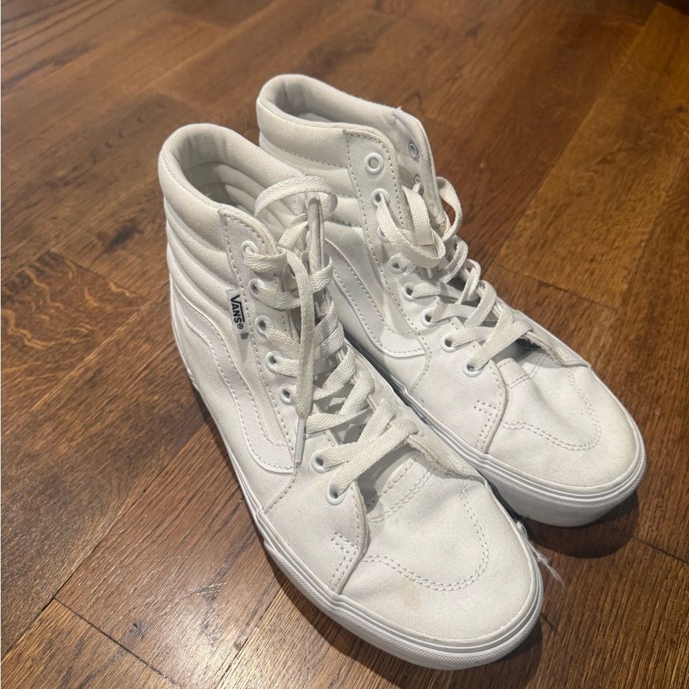 Vans Women’s Platform White High-Tops